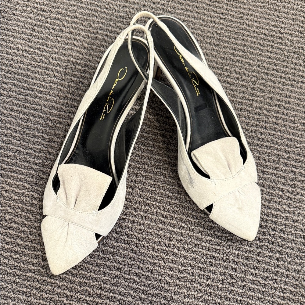 Oscar de la Renta Light Grey Slingback Heels